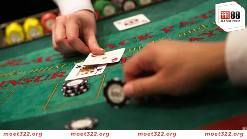 Tìm Hiểu All In Trong Poker Từ Kinh Nghiệm Các Cao Thủ Tại M88 4 Tiền thưởng khổng lồ nhờ sử dụng all in trong Poker